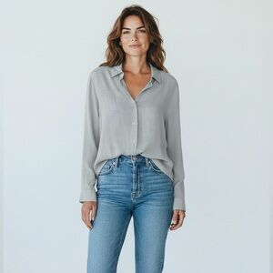 Uniqlo 100% Rayon Button Down Shirt Light Gray Long Sleeve Minimalist Size Small